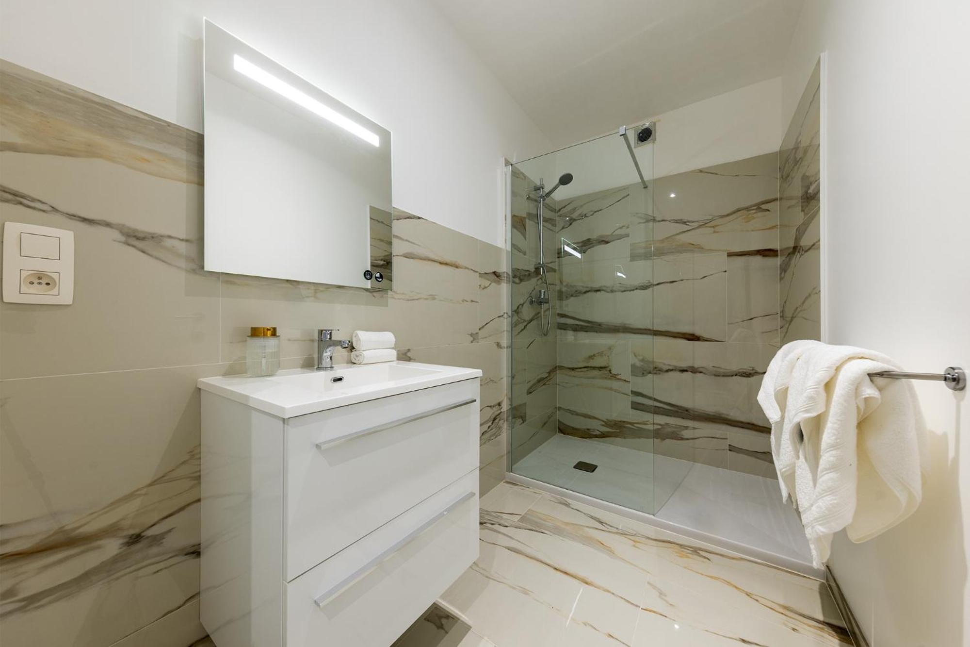 Appartement 3 Chambres Намюр Екстериор снимка
